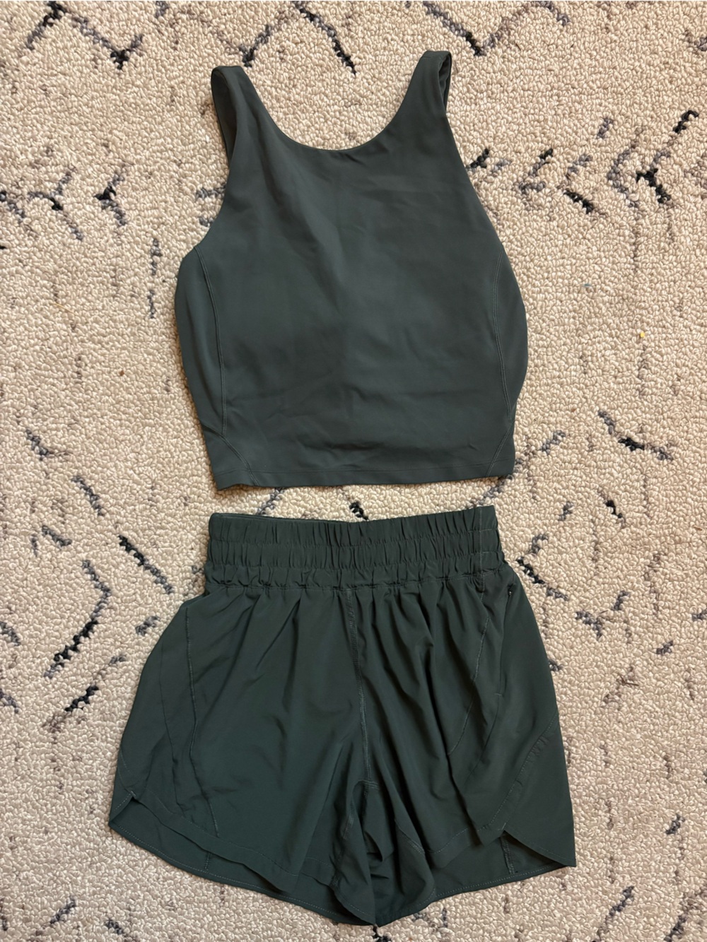 Lululemon set 6/4